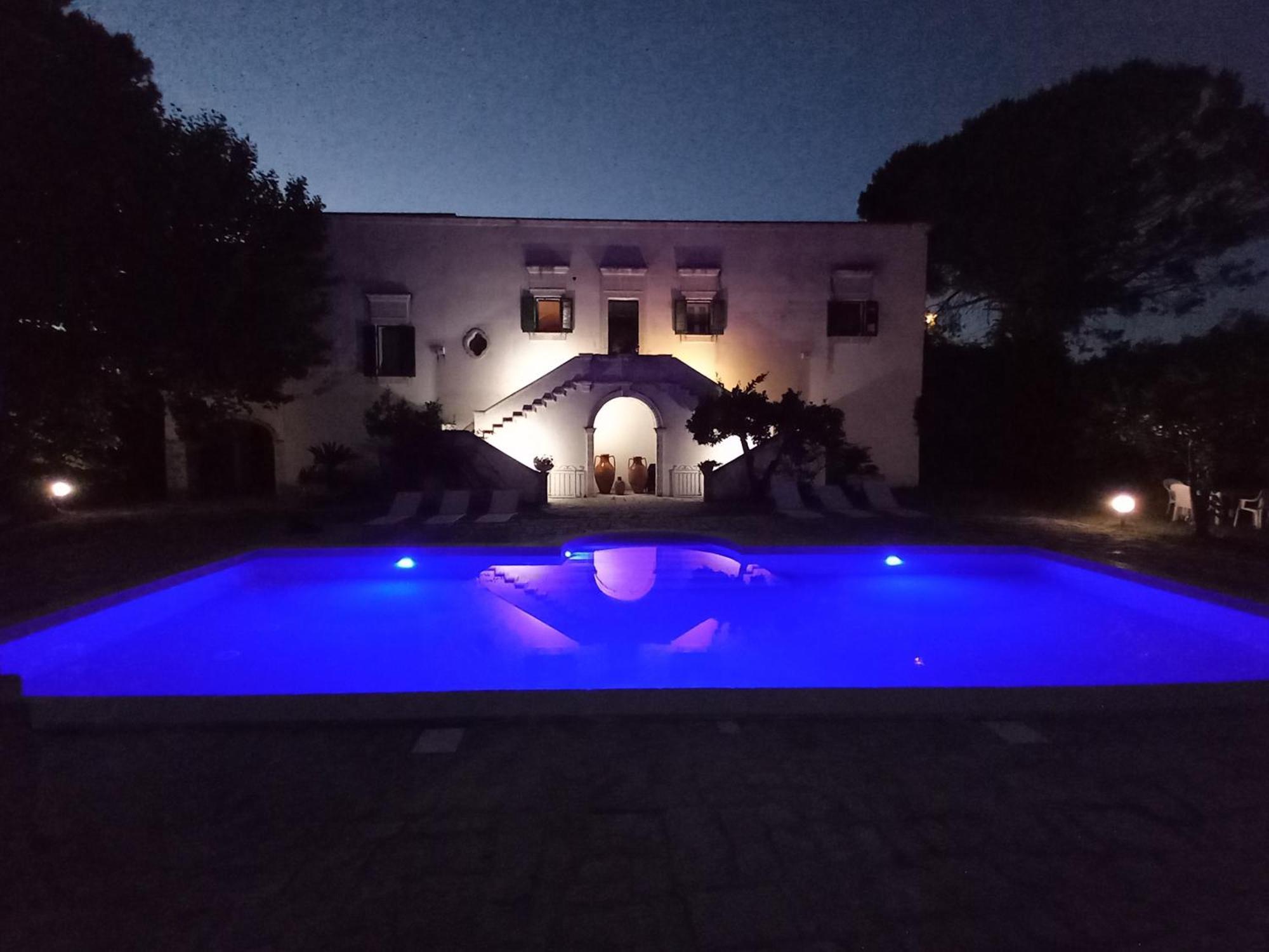 Masseria Incantamento Suite Bouganville Latiano Екстериор снимка